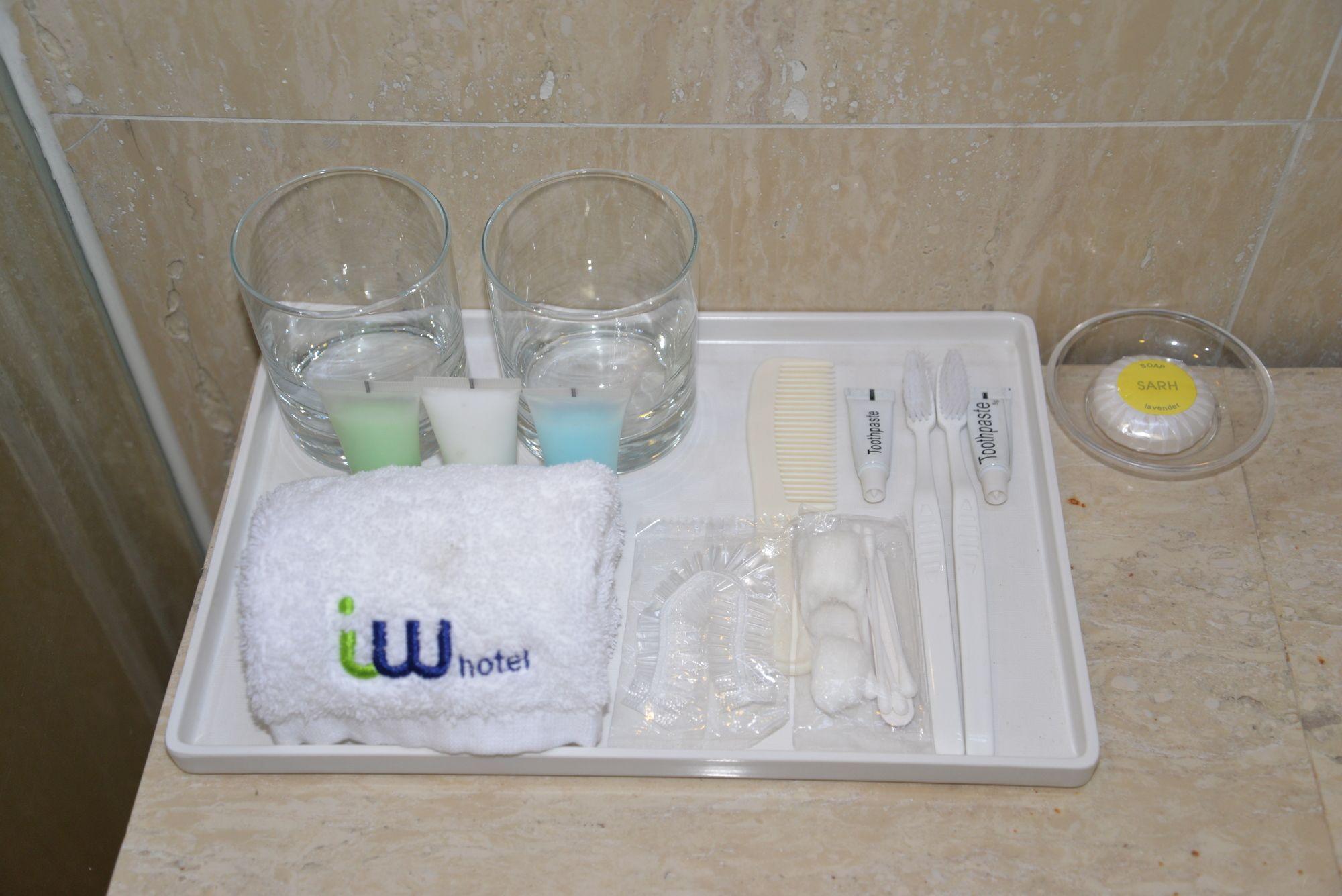 Iw Hotel Hong Kong Bagian luar foto
