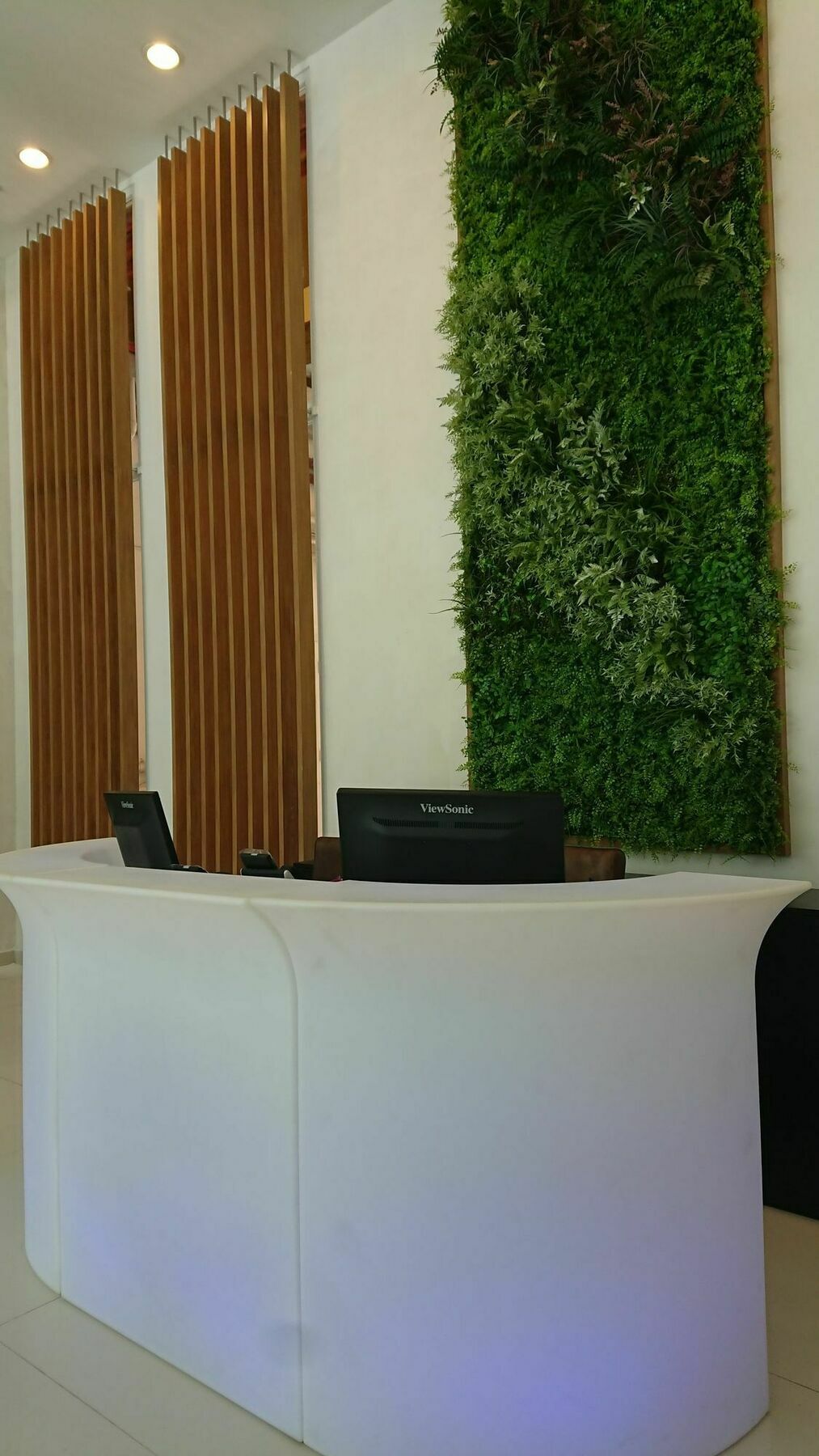 Iw Hotel Hong Kong Bagian luar foto